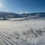 펜션 Modern, Lovely Holidayhome, In Quiet Nature Close To Trolltunga *
