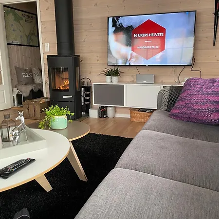Modern, Lovely Holidayhome, In Quiet Nature Close To Trolltunga Utsikten