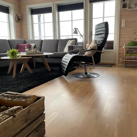Modern, Lovely Holidayhome, In Quiet Nature Close To Trolltunga Utsikten
