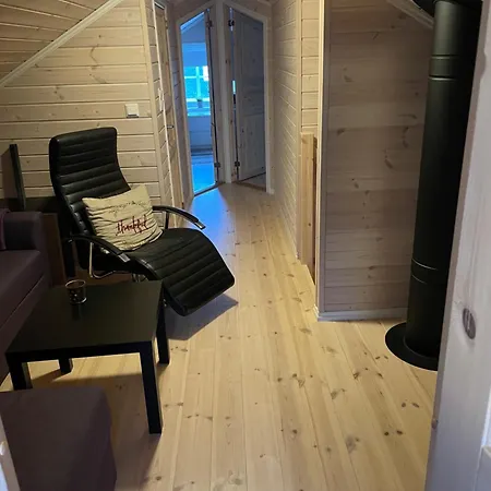 Modern, Lovely Holidayhome, In Quiet Nature Close To Trolltunga Utsikten