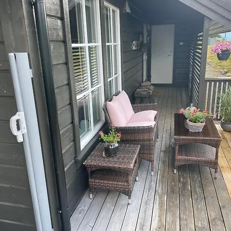Unique Lovely Holidayhome, Bbq, Quiet Nature Close To Trolltunga Ferienhaus