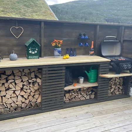 Unique Lovely Holidayhome, Bbq, Quiet Nature Close To Trolltunga Nyaraló