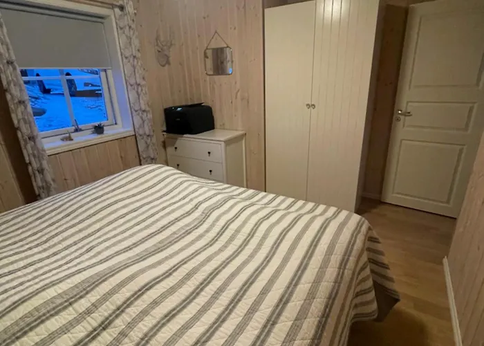 Modern, Lovely Holidayhome, In Quiet Nature Close To Trolltunga Дом отдыха *