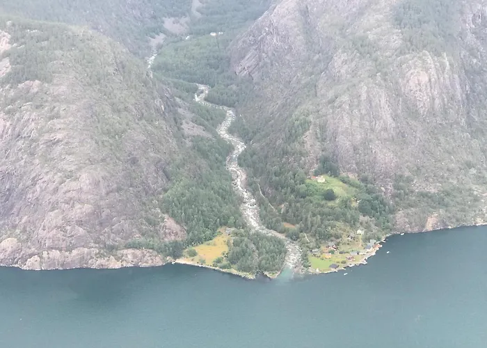 Modern, Lovely Holidayhome, In Quiet Nature Close To Trolltunga Utsikten