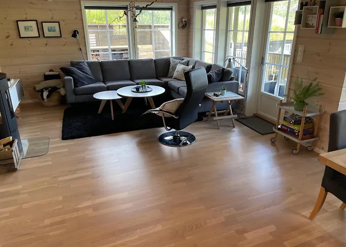 Modern, Lovely Holidayhome, In Quiet Nature Close To Trolltunga Utsikten